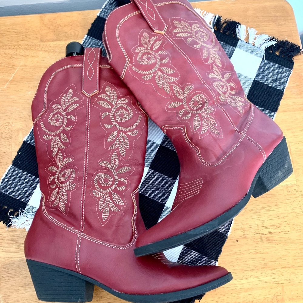 Rampage cowboy boots. Size 8.5